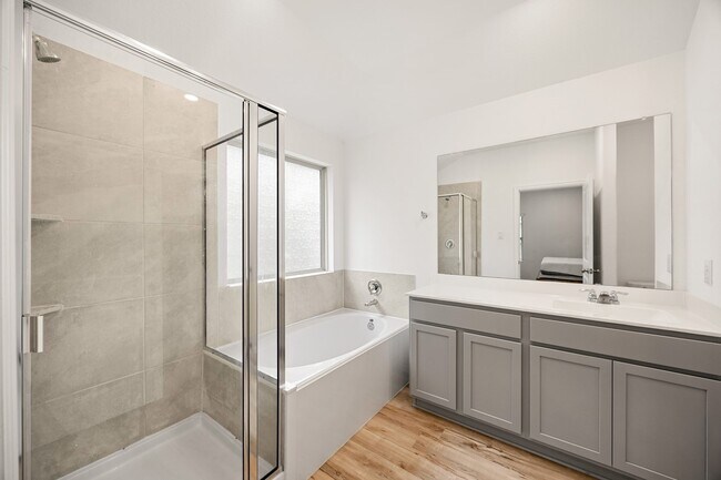 Building Photo - 3014 Wedgewood Cv Wy