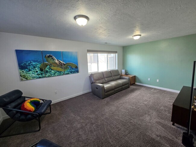 Building Photo - 15291 S Tack Way