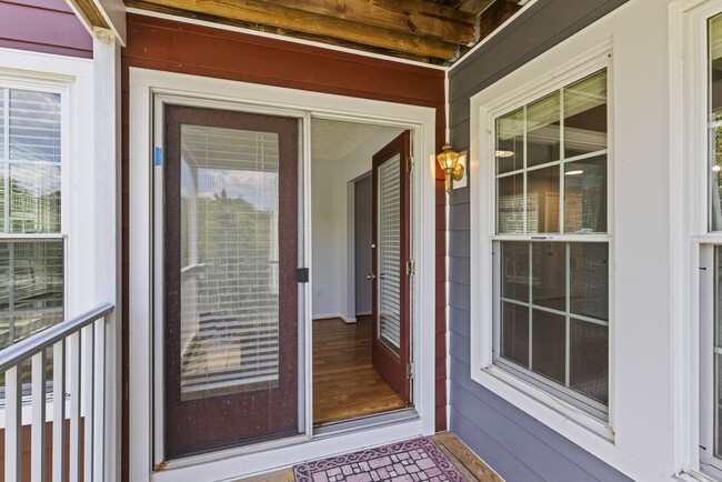 Building Photo - Coming Soon! Beautiful 2nd Floor Condo End Unit! Off of Route MD 100 & Close to MD Commuter Routes!