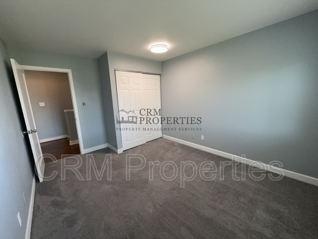 Building Photo - 42024 Hamilton Ct