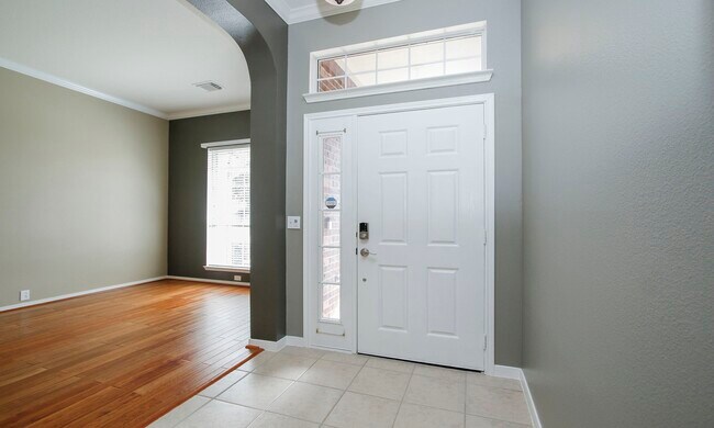 Building Photo - 2802 Parkeston Dr