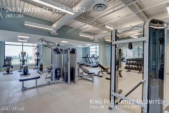 Building Photo - 240 N Water St