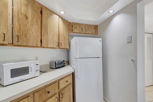 Building Photo - 600 Egret Cir