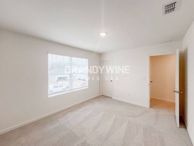 Building Photo - 63 Rowlett Pl