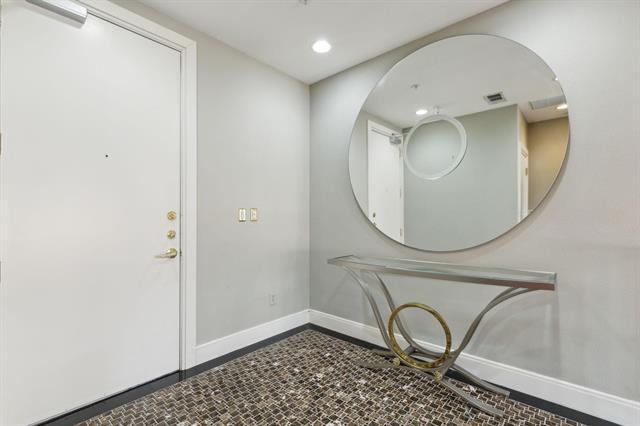 Building Photo - 5055 Addison Cir