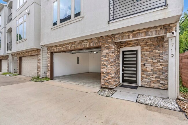 Building Photo - 1719 Blodgett St