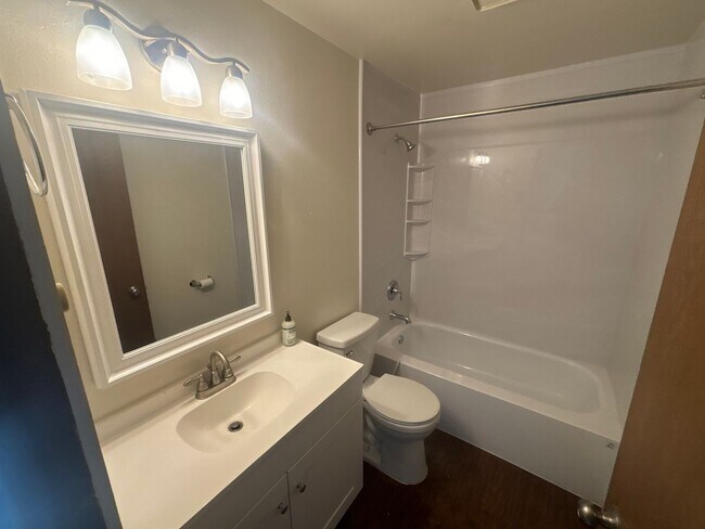 Building Photo - Charming 2 Bed, 2 Bath Home! *SPECIAL: $50...