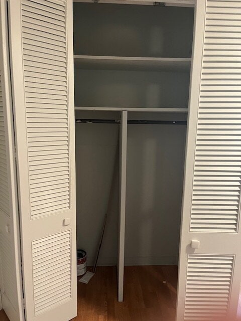 Building Photo - 2 Bedroom, 1 Bath, Renovated Apartment with Private Entrance and Off Street Parking