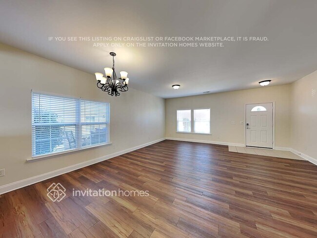 Building Photo - 112 Waterlynn Club Dr