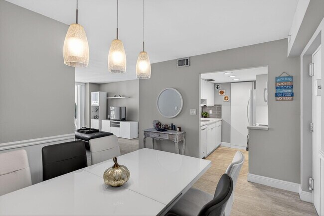 Building Photo - 111 Briny Ave