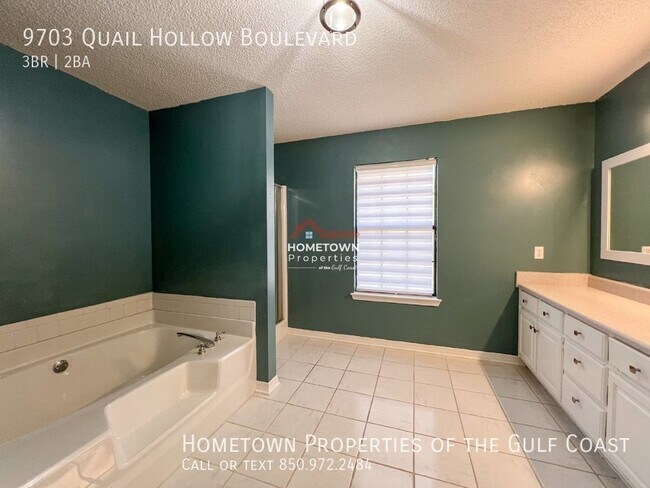 Building Photo - Charming 3BR/2BA Custom-Built Oasis with N...