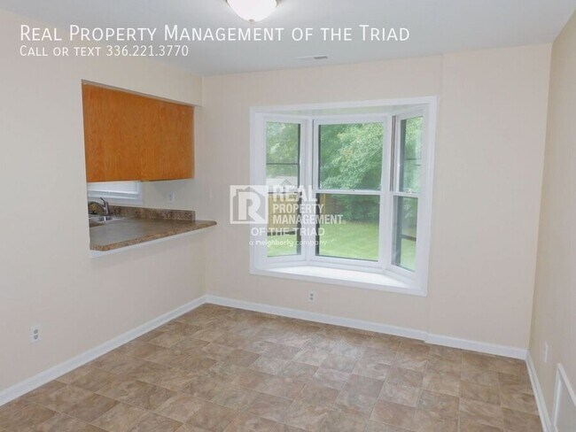 Building Photo - 1723 Hannaford Rd