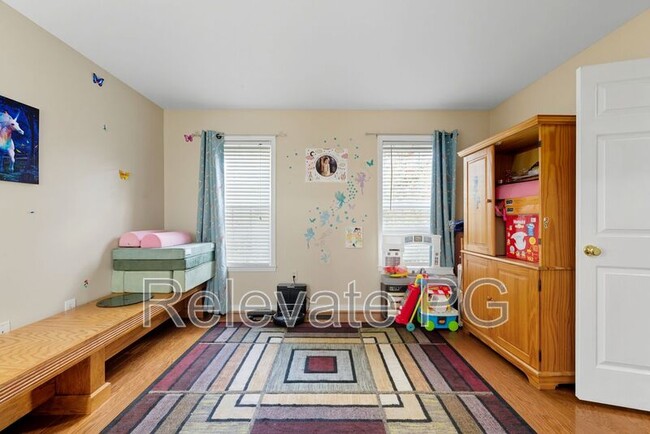 Building Photo - 5447 Wintercreek Dr