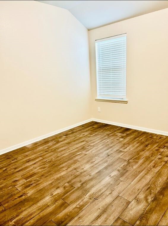 Building Photo - 21423 Holly Heights Rd