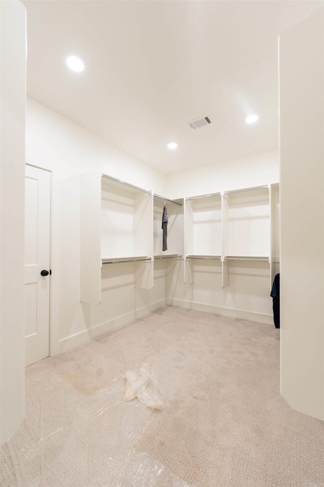 Building Photo - 141 Ridgeview Trl