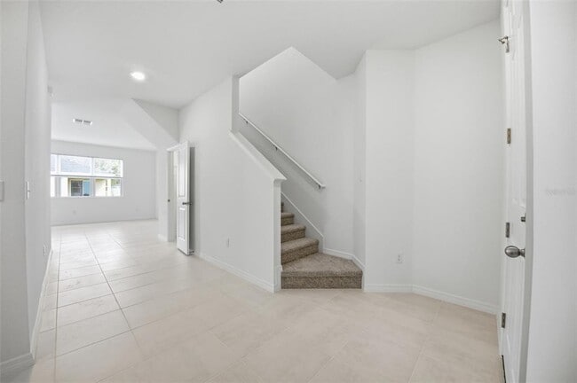 Building Photo - 37411 Roanoke River Wy