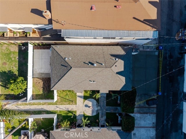 Building Photo - 320 E Dryden St