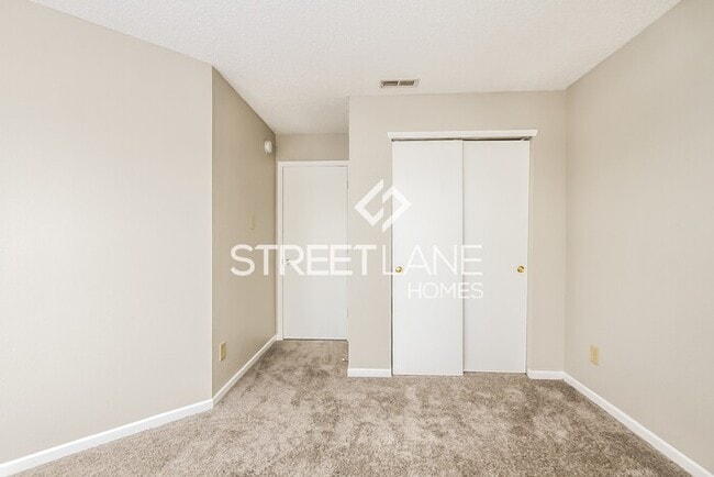 Building Photo - FIRST FULL MONTH FREE WITH A 13 MONTH TERM.