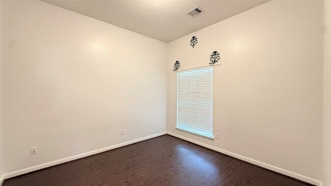 Building Photo - 5623 Maverick Bend Lane