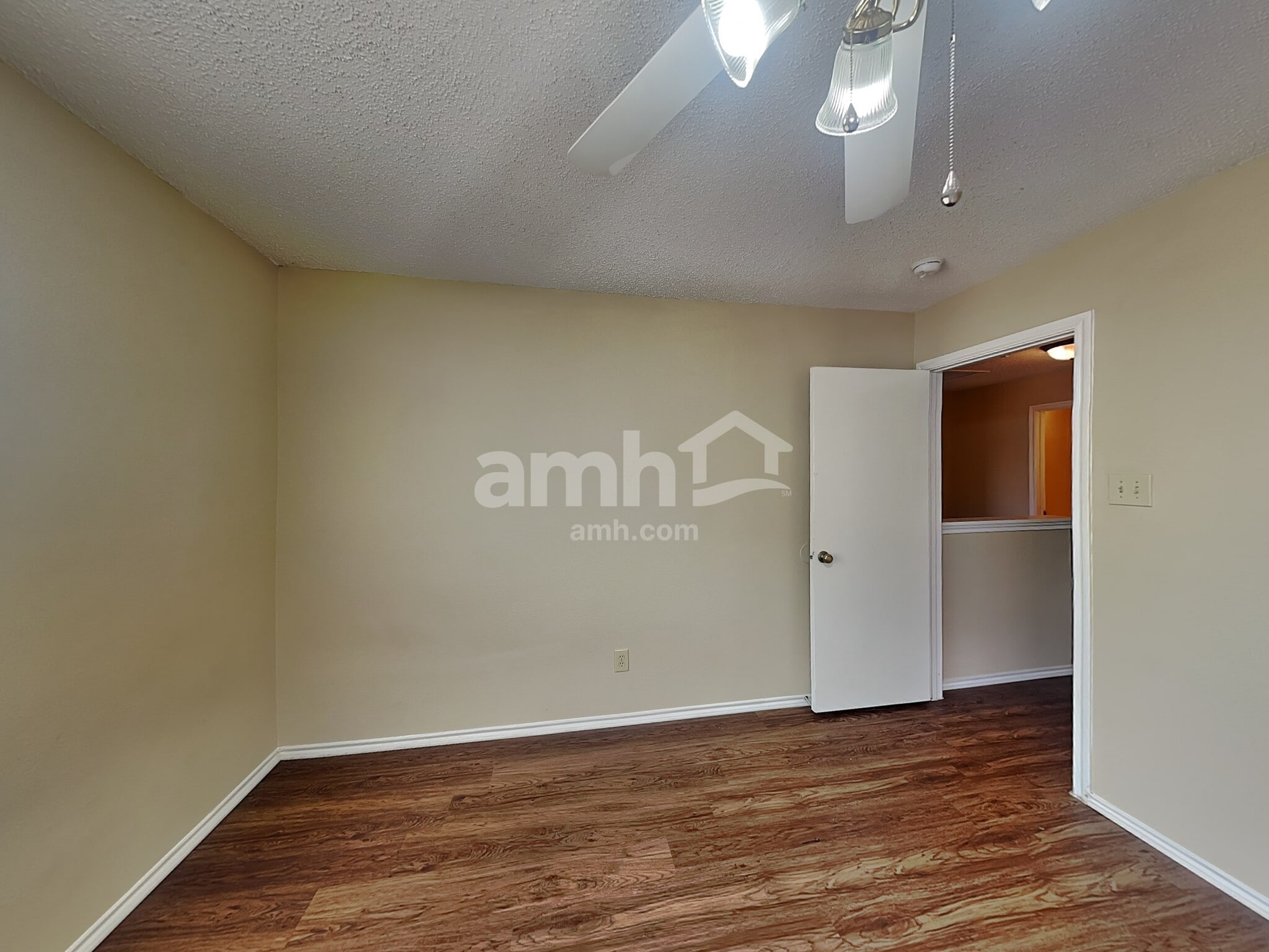 Building Photo - 8043 Cantura Mls