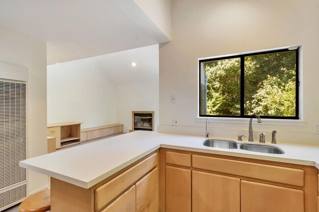 Building Photo - 21 San Benito Rd