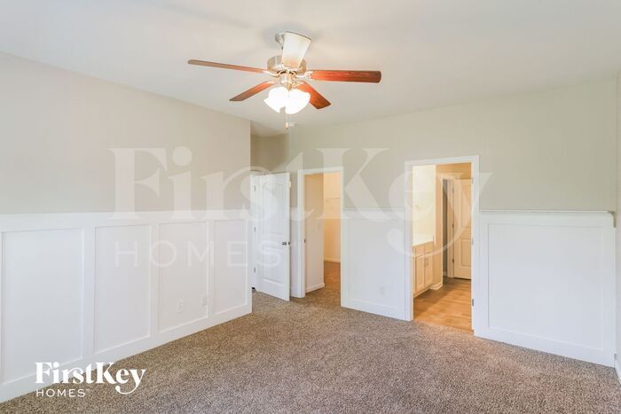 Building Photo - 22851 Sanders Way