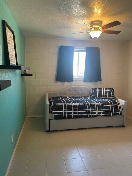 Building Photo - 135 Acoma Blvd N