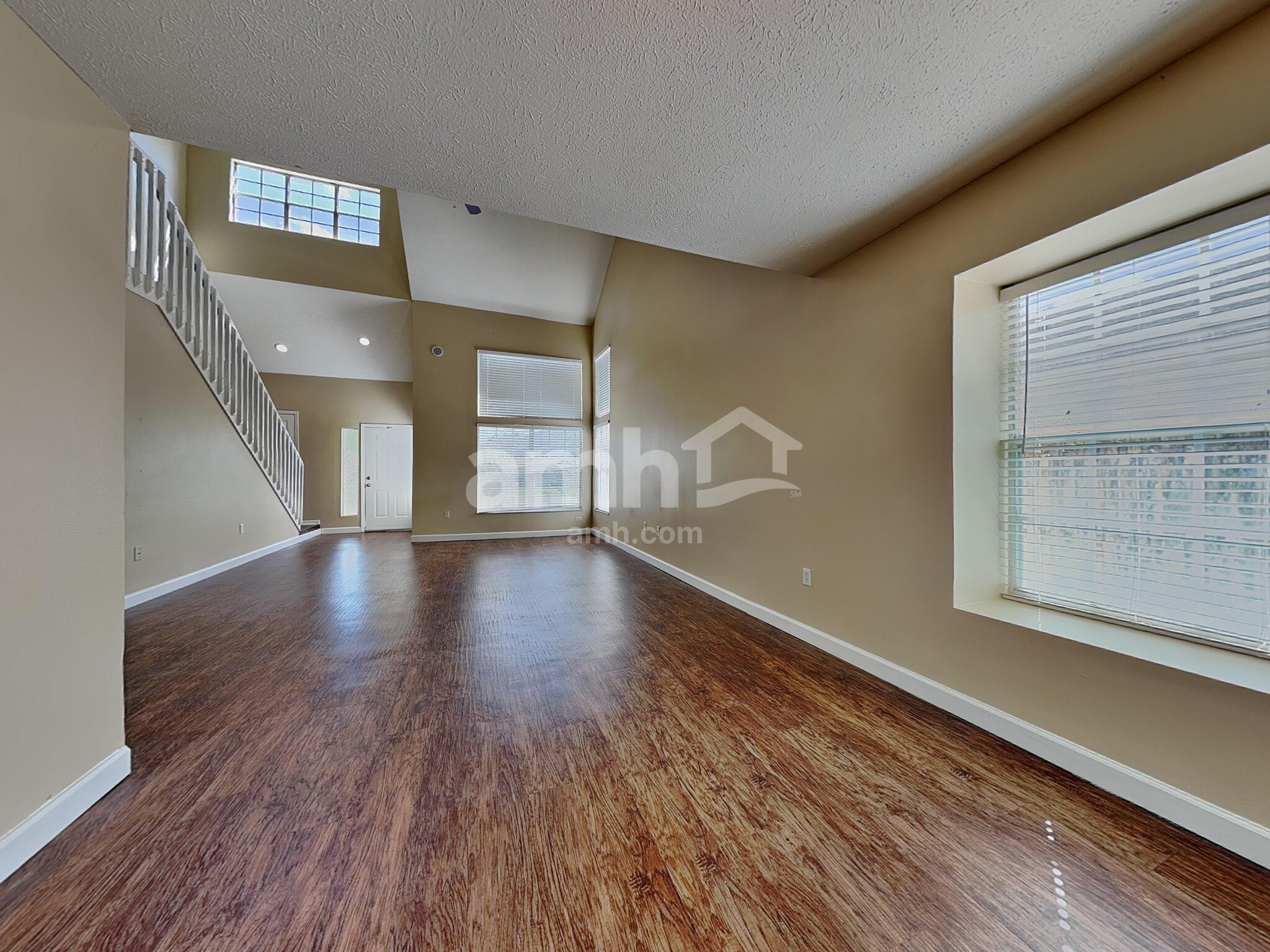 Building Photo - 7909 Hathaway Dr