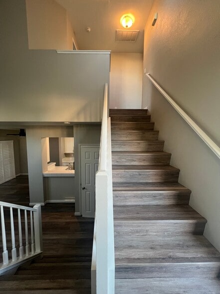 Building Photo - 267 Tamarisk Cir