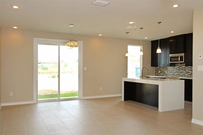 Building Photo - 7917 Elka Lp