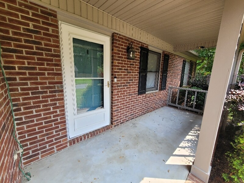 Building Photo - 309 Sparrow Dr