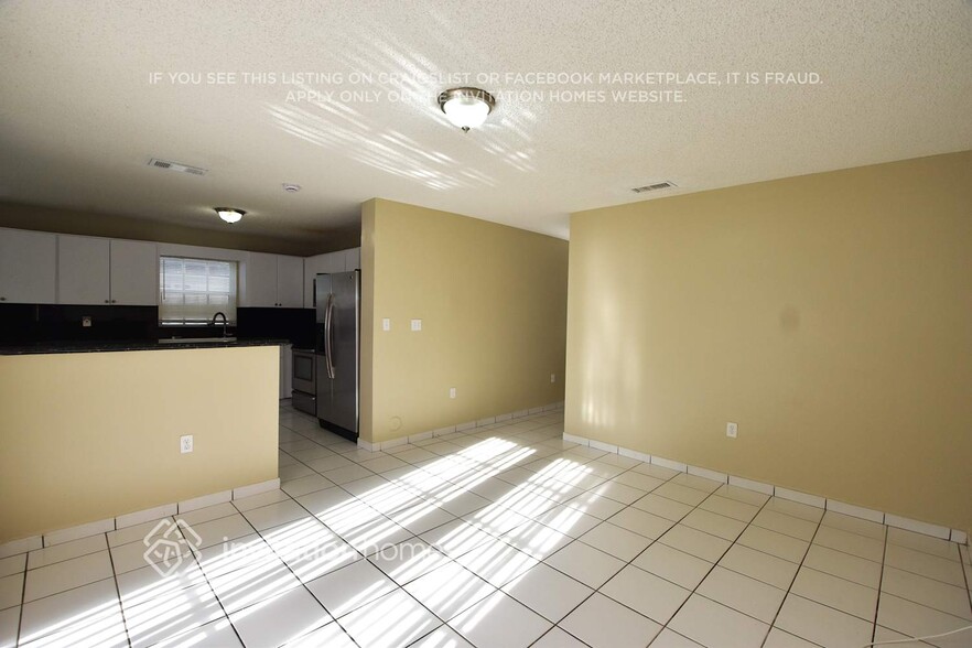 Building Photo - 15290 SW 51st St