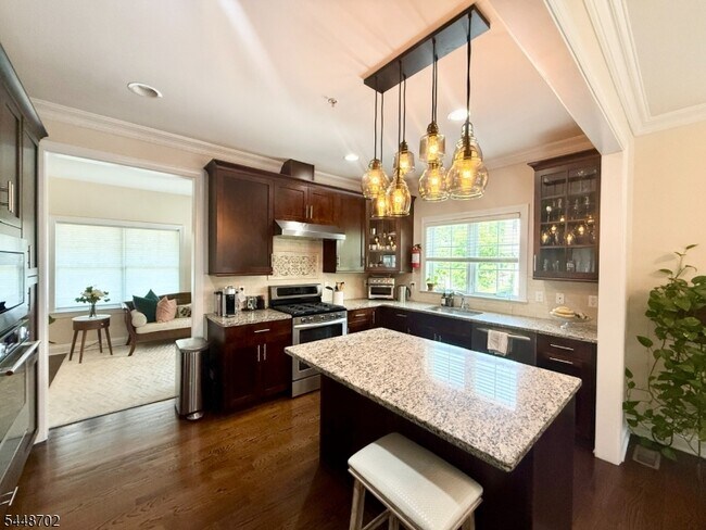 Building Photo - 5 A Foley Pl