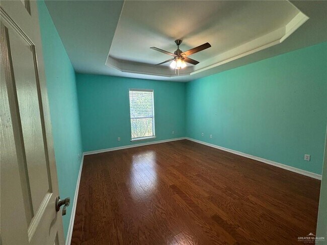 Building Photo - 2304 Brazos Ave