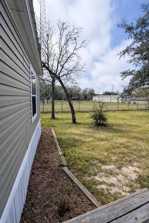 Building Photo - 932 SE 40th Pl