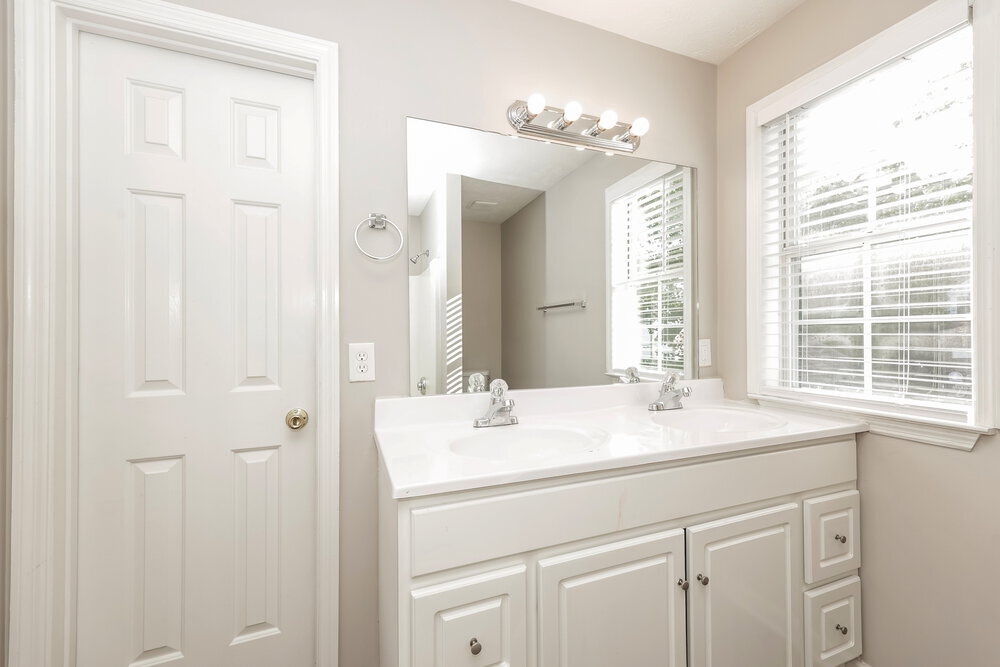 Building Photo - 705 Bell Trace Cove