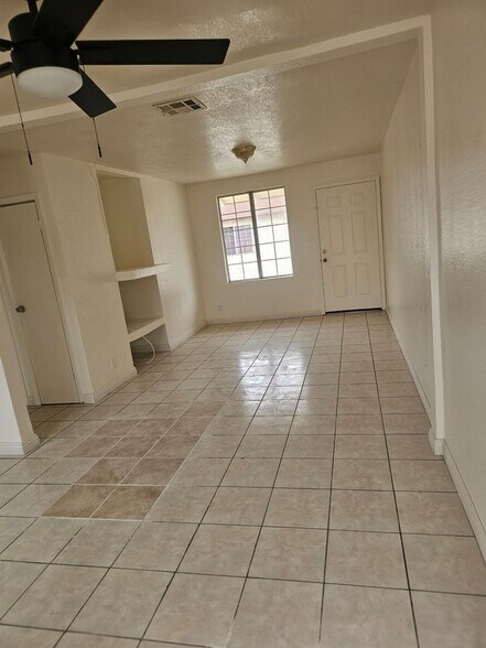 Building Photo - 16594 Orange Way