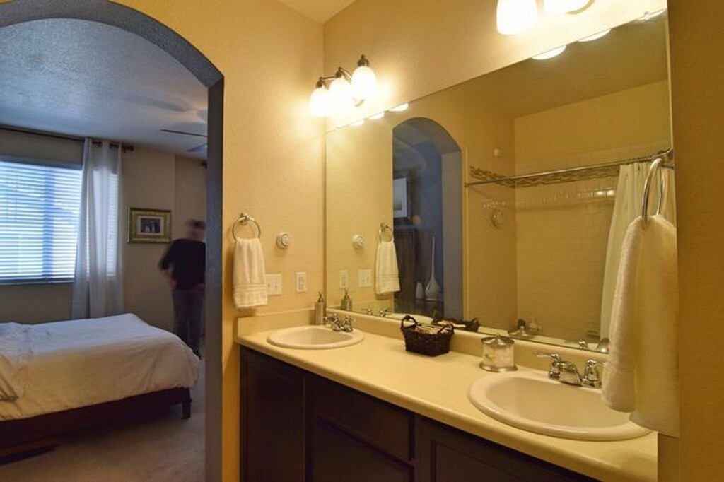 dual vanity - 5580 W 72nd Ave