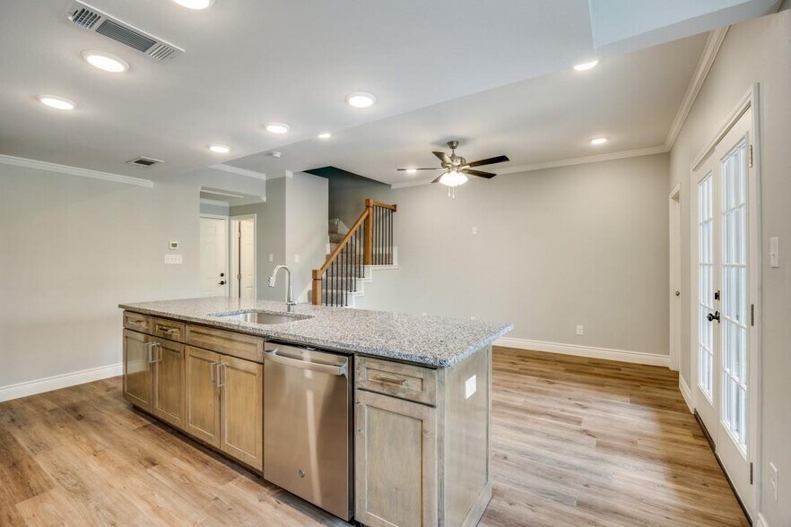 Building Photo - 5325 Bent Tree Forest Dr