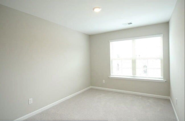 Building Photo - 6148 Lanier Harbor Lndg