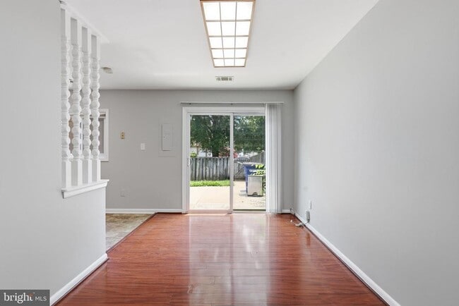 Building Photo - 1211 Springtide Pl
