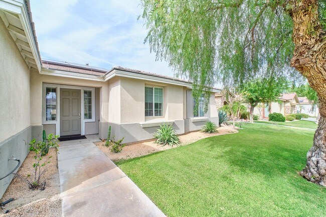 Building Photo - 82950 Vincent Dr
