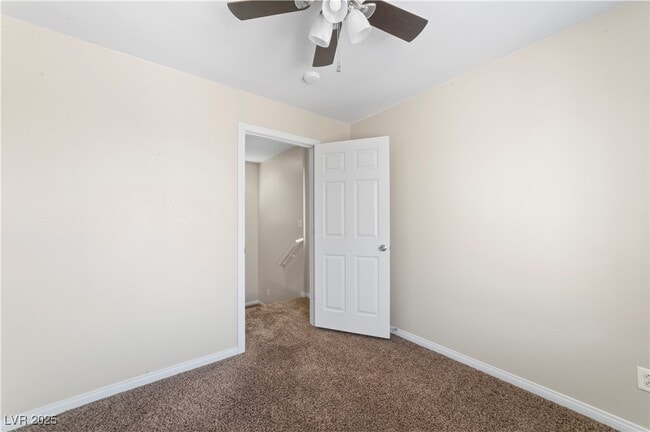 Building Photo - 1283 Little Boy Blue Ave