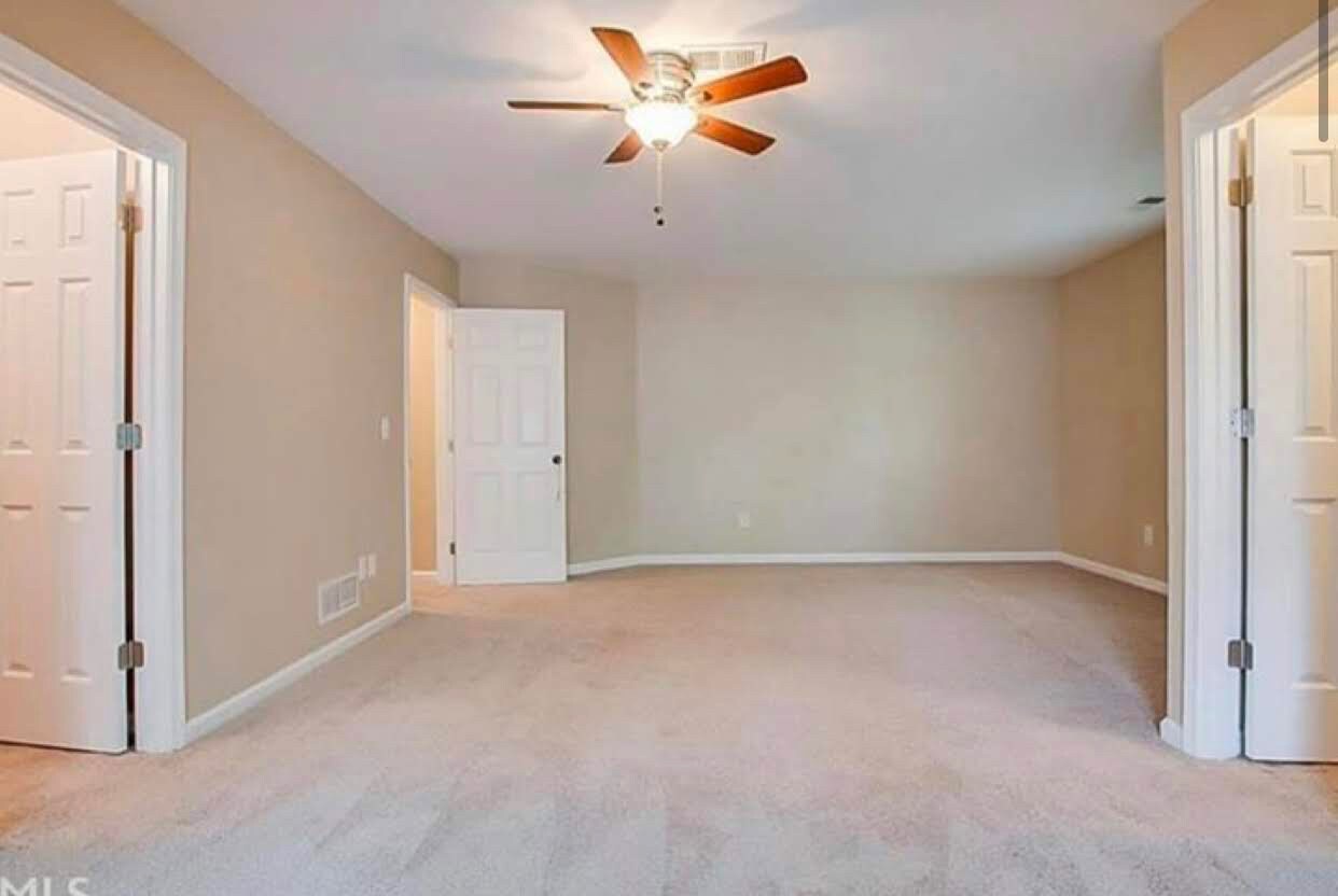 Building Photo - Room in House on Wilkie Way NW