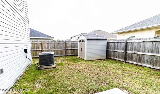 Building Photo - 300 Seamarge Ln