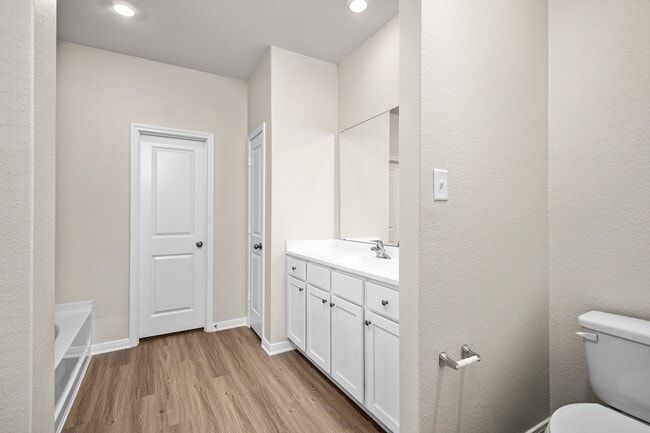 Building Photo - 10414 Red Cardinal Dr