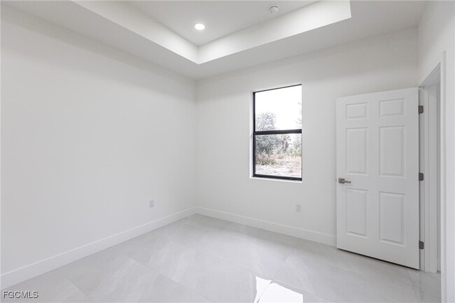Building Photo - 1803 Leroy Ave