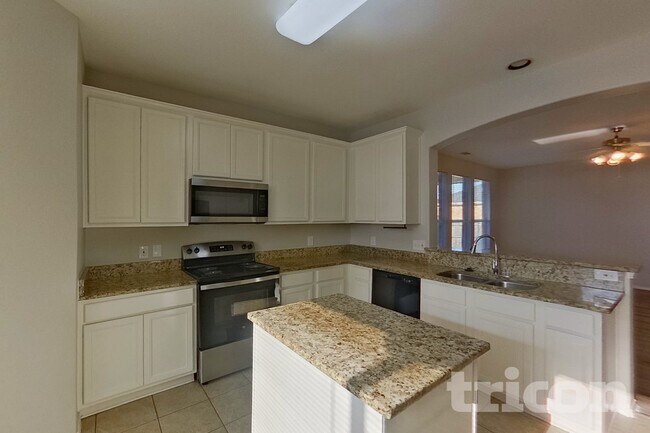 Building Photo - 1470 Waldrop Dr