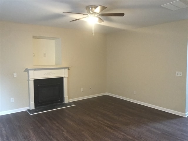 Building Photo - 7954 Village Pass