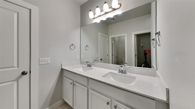 Building Photo - 18040 Lantana Lp